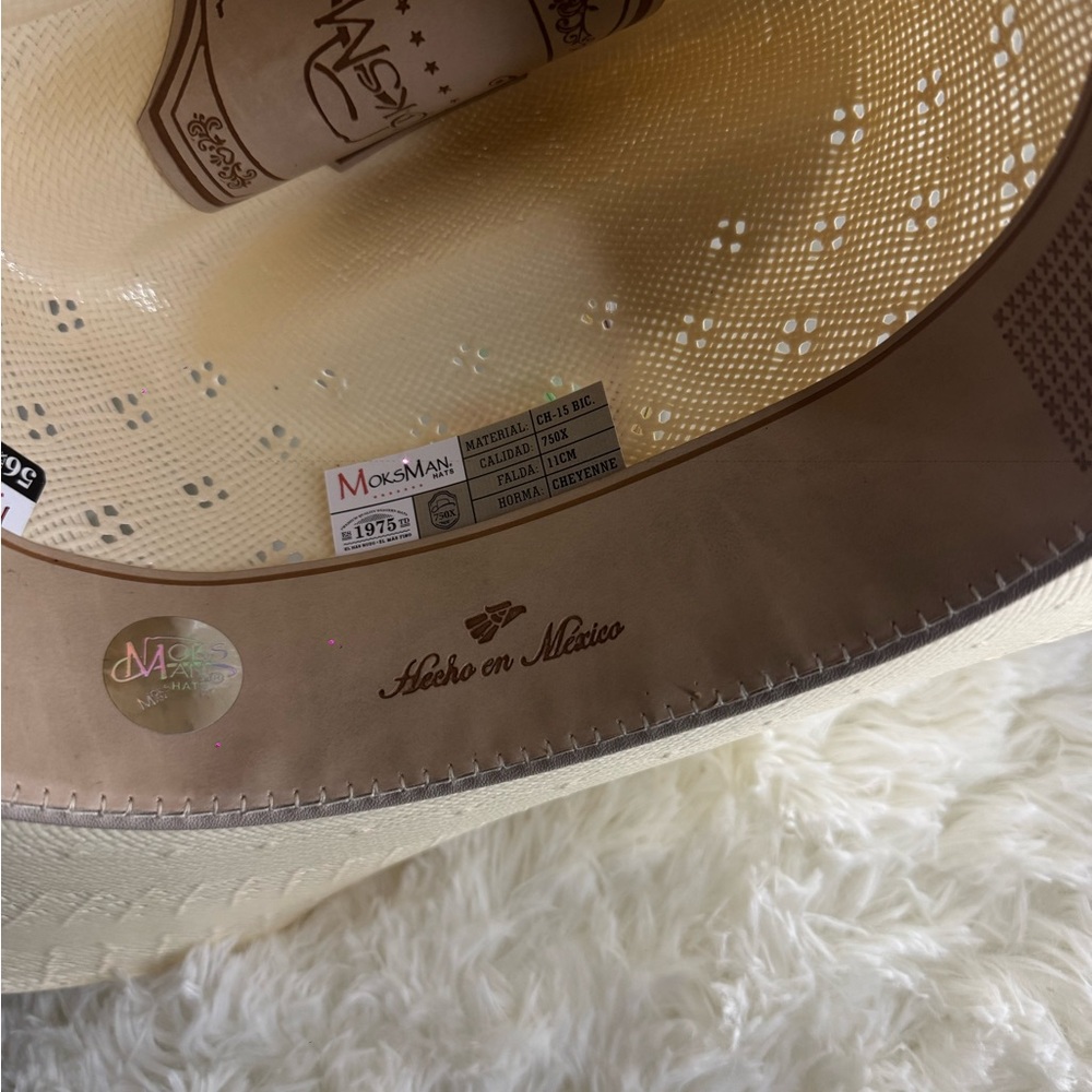 Authentic Western Cowboy Hat with Decorative Feather Band - Picture 4 of 5